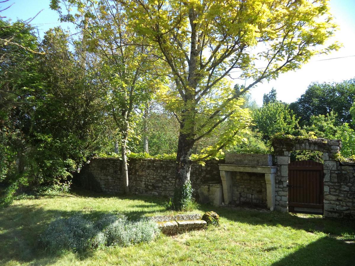 Traditional Charentais Cottage In Countryside 25 Minutes From Royan Balanzac Екстер'єр фото