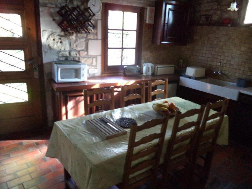 Traditional Charentais Cottage In Countryside 25 Minutes From Royan Balanzac Екстер'єр фото